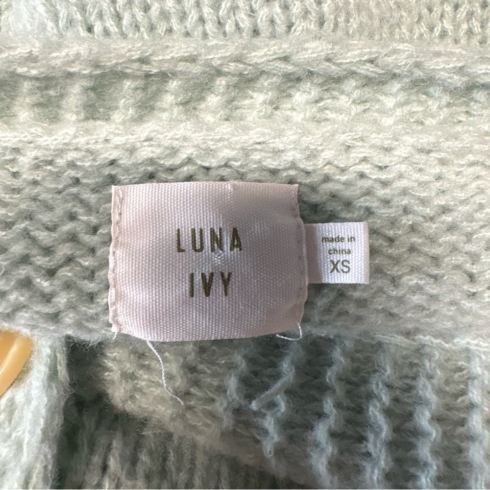 Luna Ivy cardigan sweater Floral 3d Embroidered size xs Women's size xs mint - Picture 5 of 6
